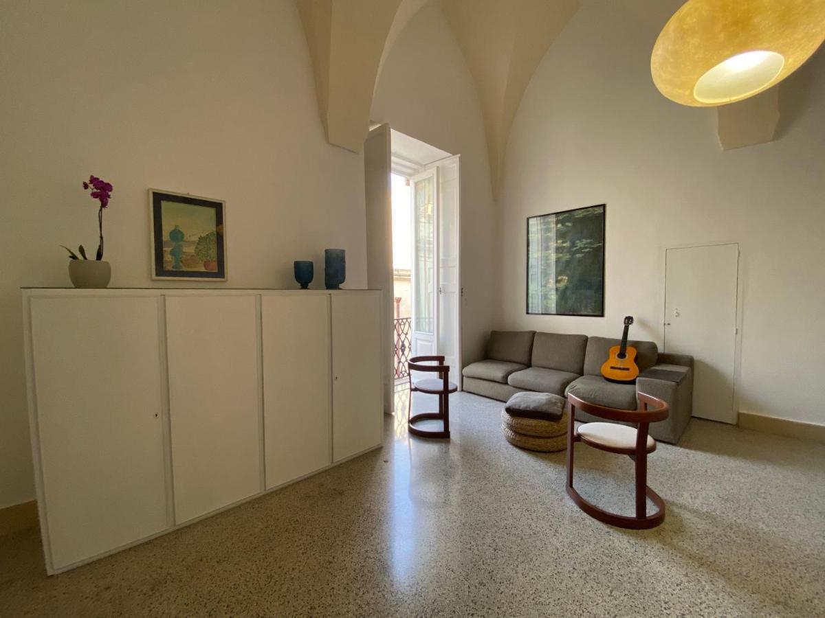 Palazzo Rossi Apartment Lecce Buitenkant foto